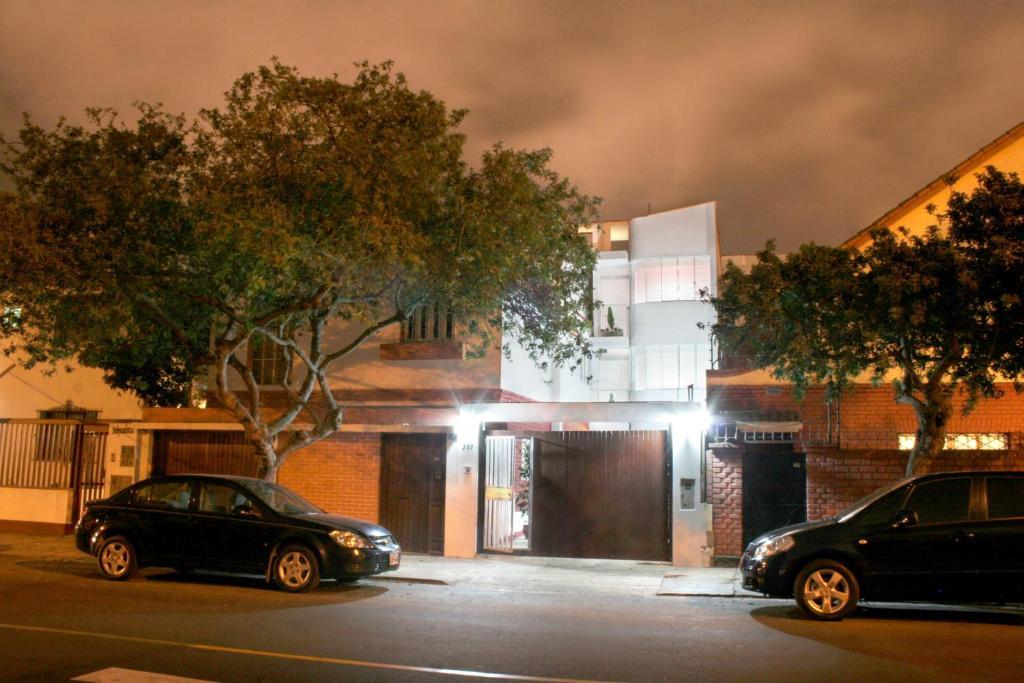 B&B Miraflores Wasi Independencia リマ エクステリア 写真