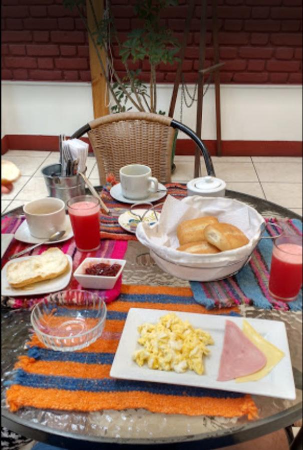 B&B Miraflores Wasi Independencia リマ エクステリア 写真