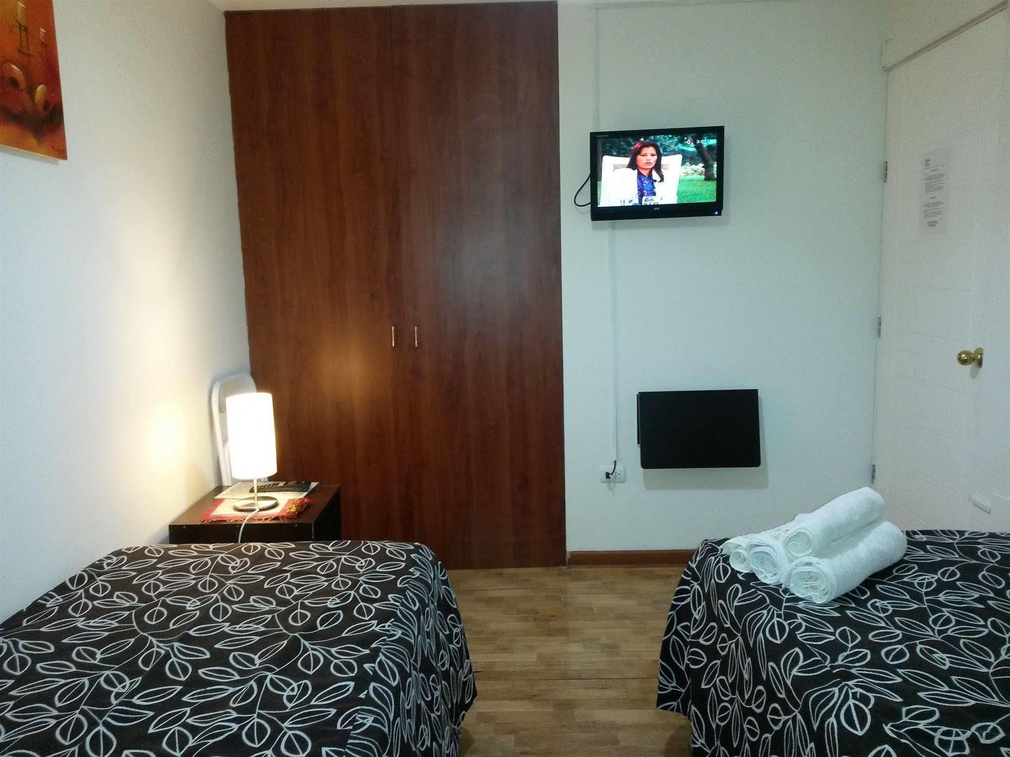 B&B Miraflores Wasi Independencia リマ エクステリア 写真