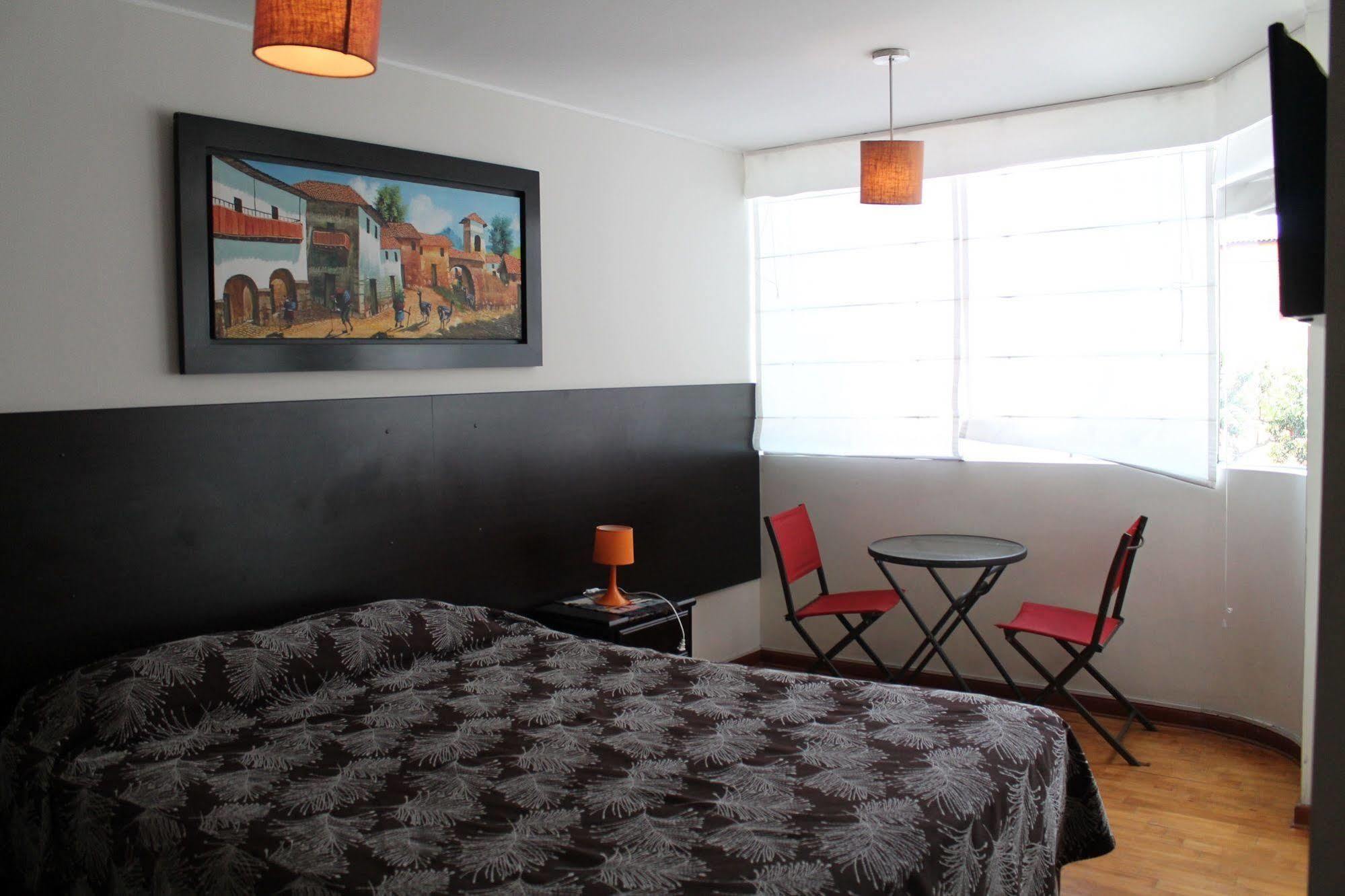 B&B Miraflores Wasi Independencia リマ エクステリア 写真