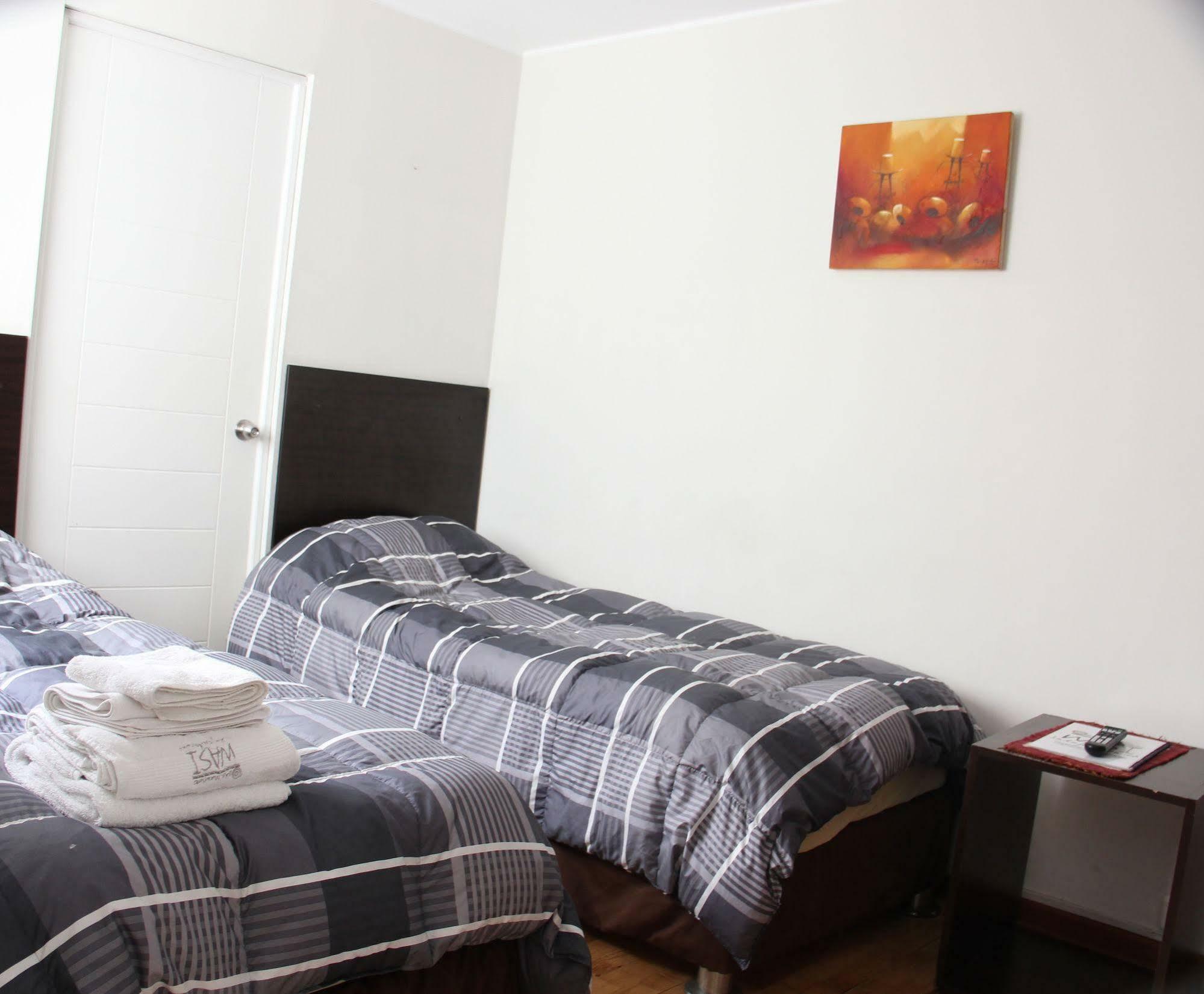 B&B Miraflores Wasi Independencia リマ エクステリア 写真